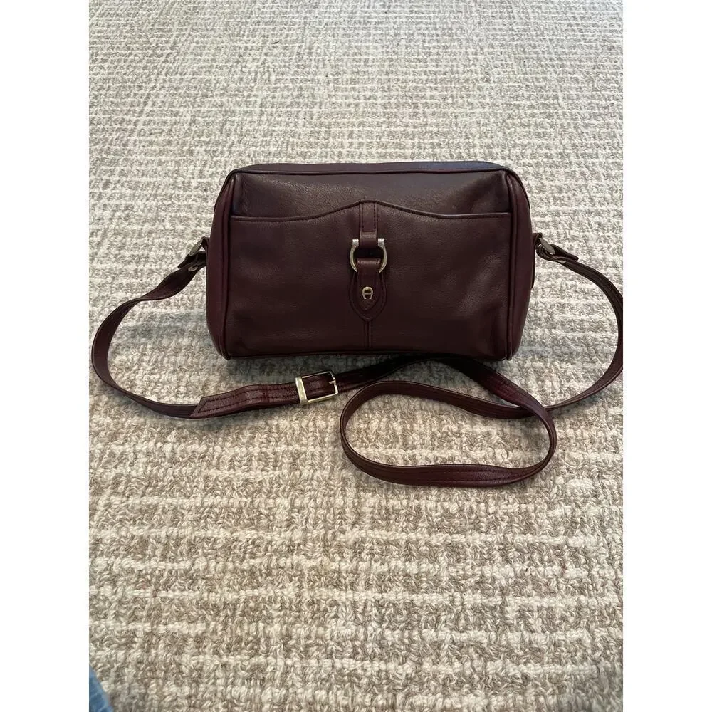 Vintage AIGNER Brown Leather Purse